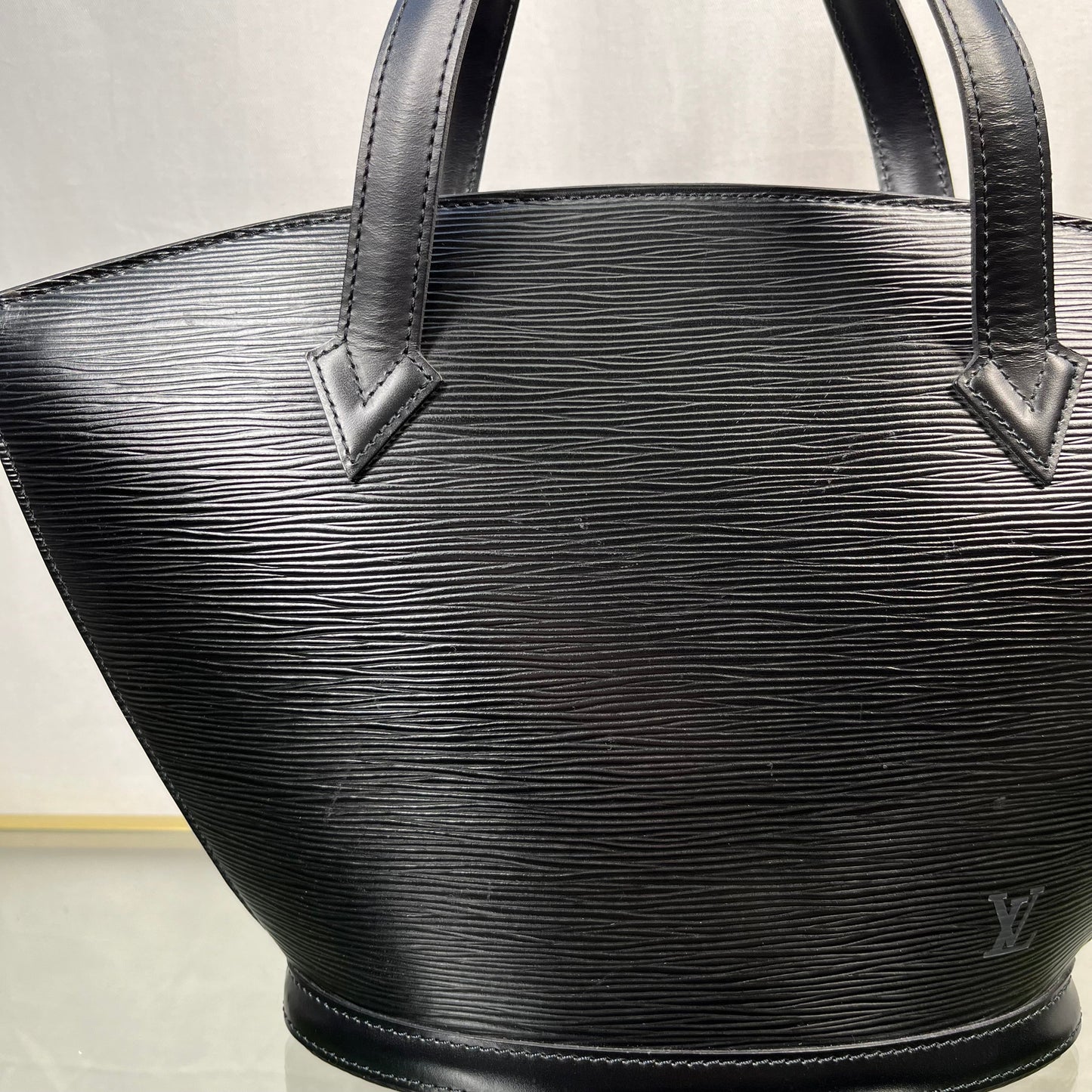 LOUIS VUITTON Saint Jacques PM Epi Black