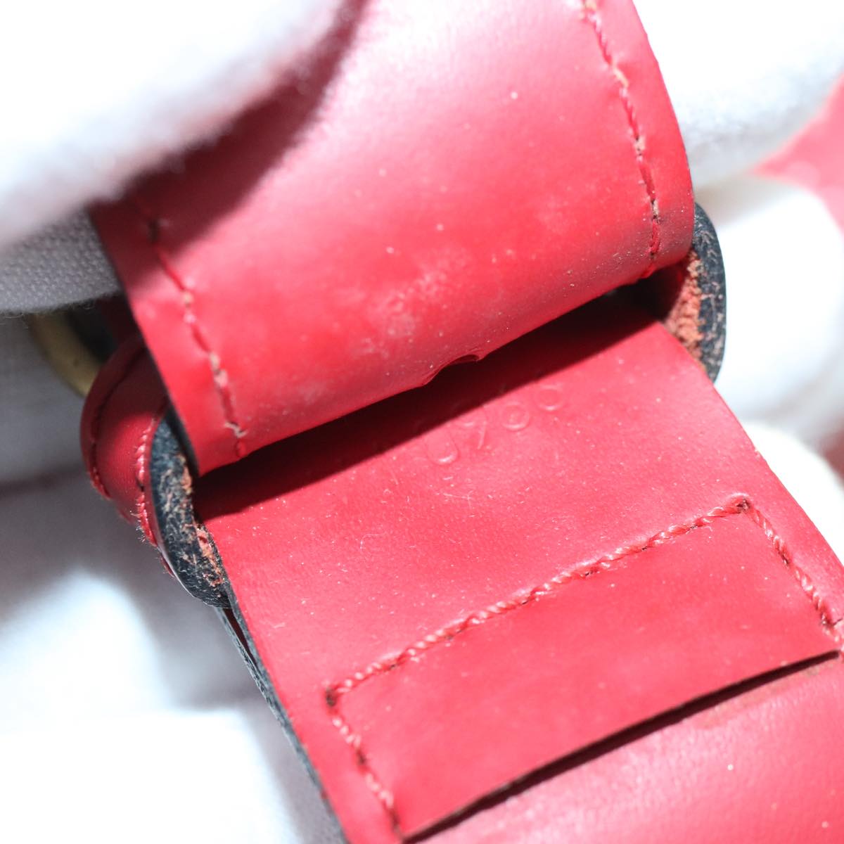Louis Vuitton Sac D'épaule Red Leather Shoulder Bag