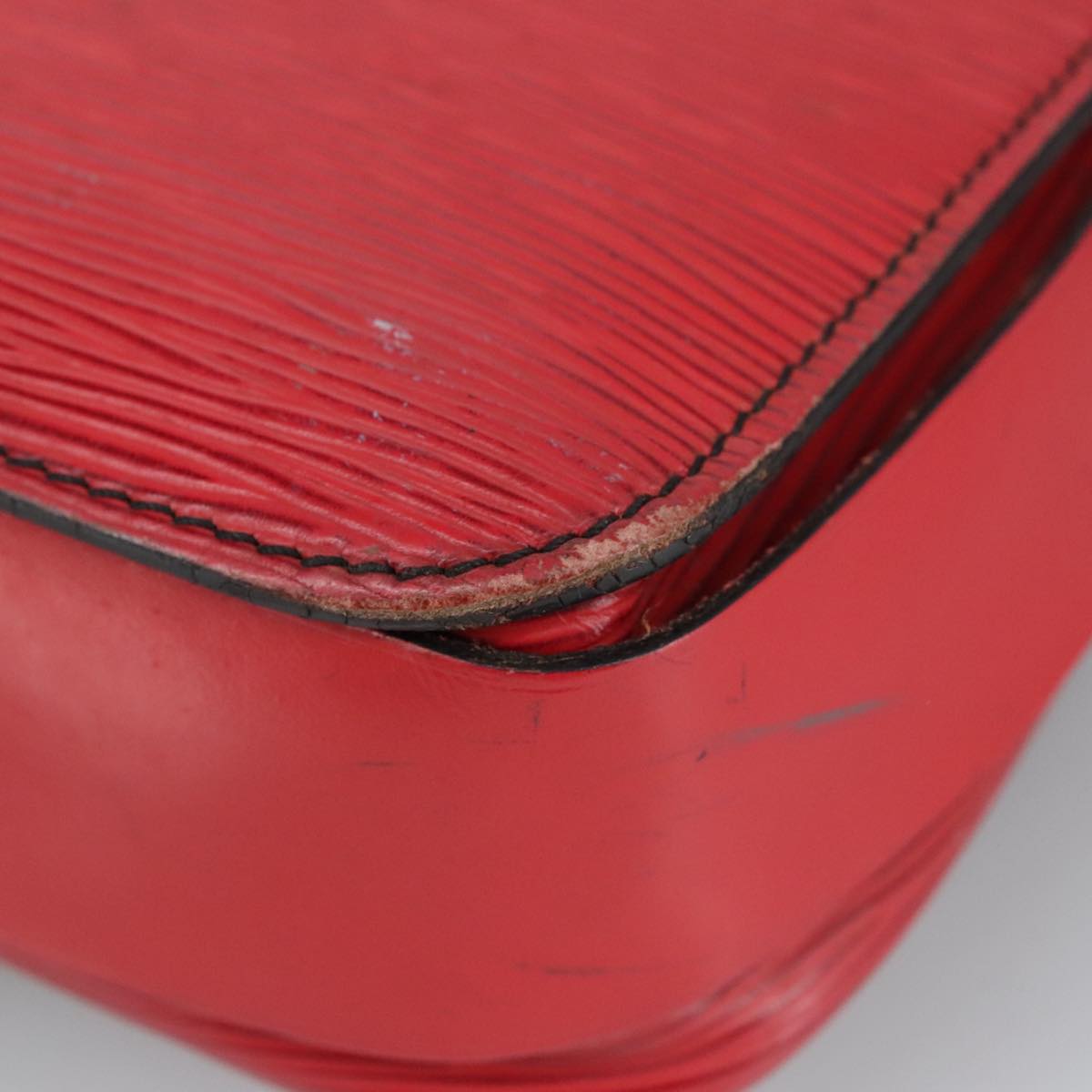 Louis Vuitton Cartouchiere Red Leather Shoulder Bag