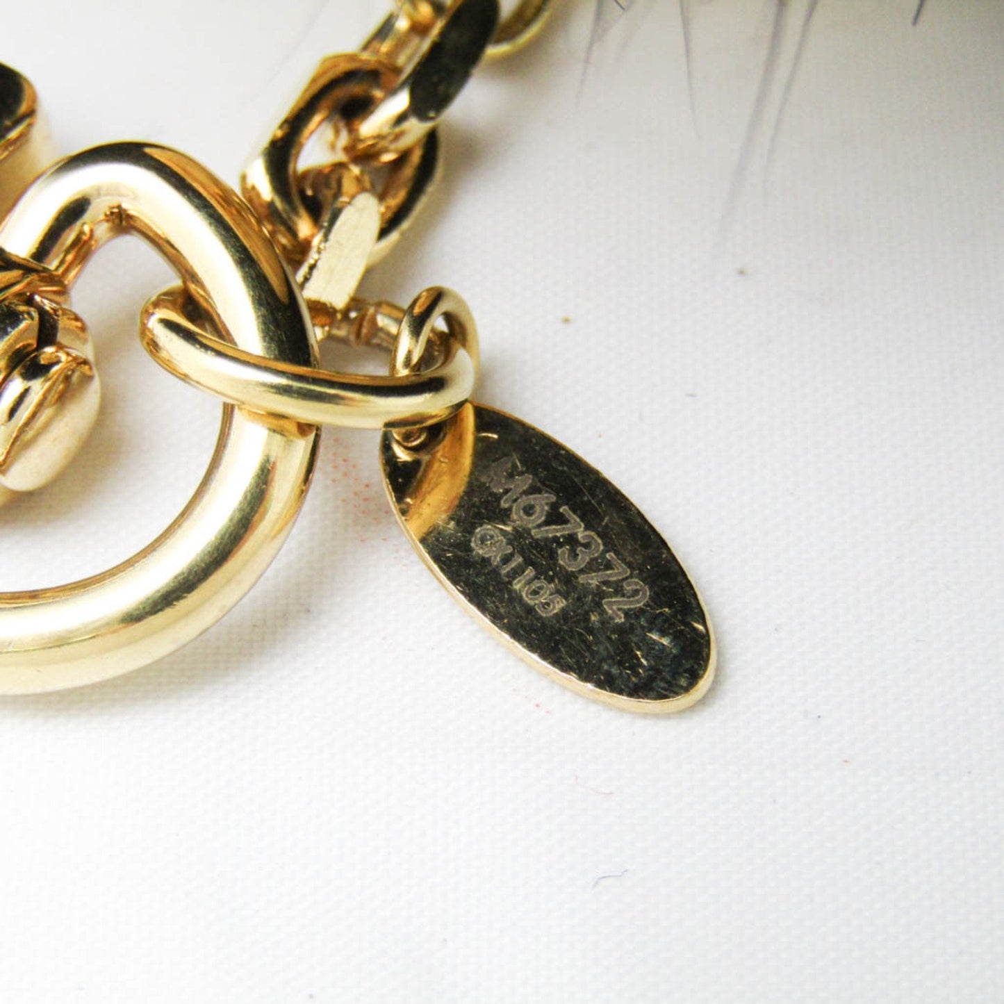 Louis Vuitton Bijoux De Sac Chaîne Et Porte Clés Gold Metal Bag Jewelry