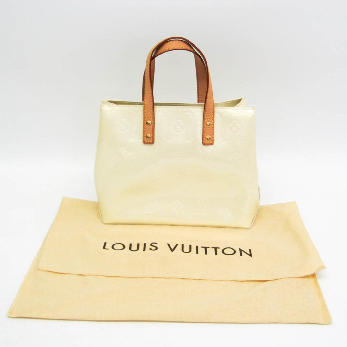 Louis Vuitton Reade Beige Patent Leather Handbag