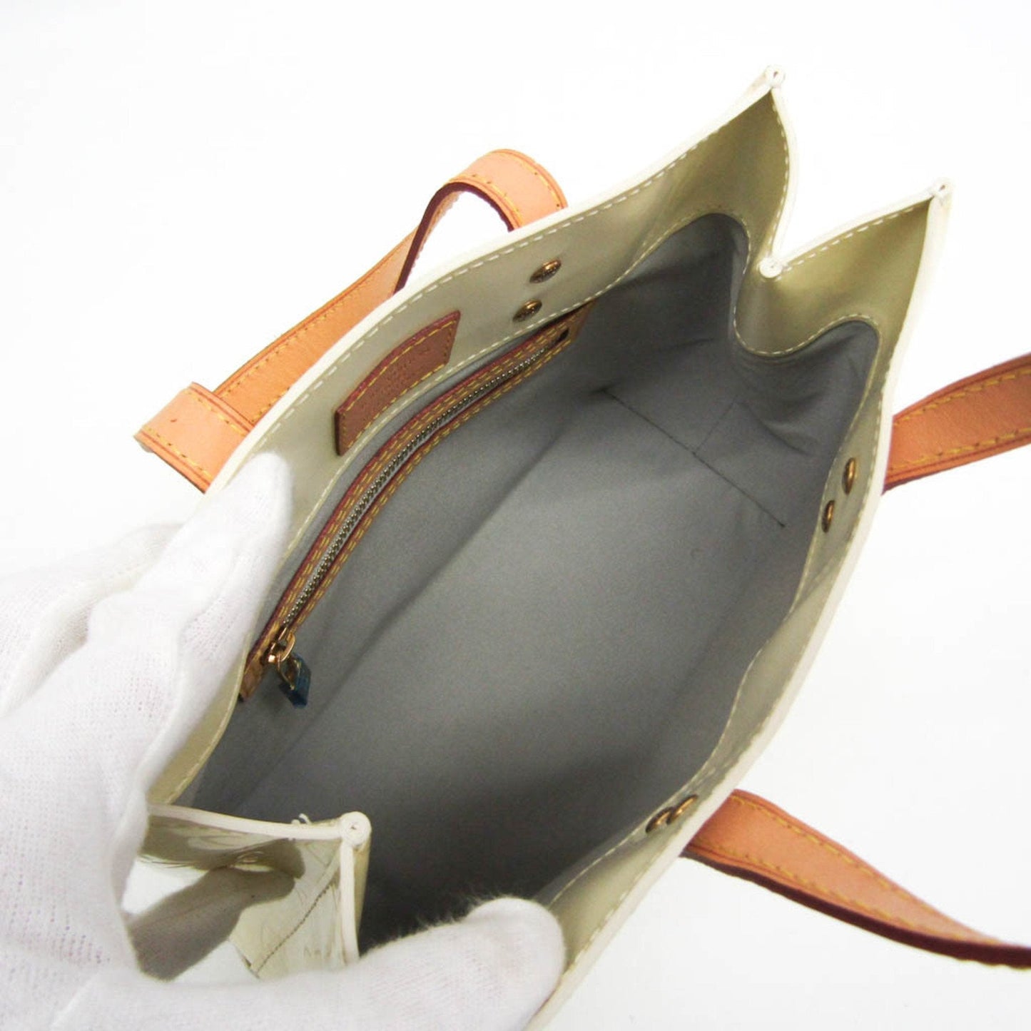 Louis Vuitton Reade Beige Patent Leather Handbag