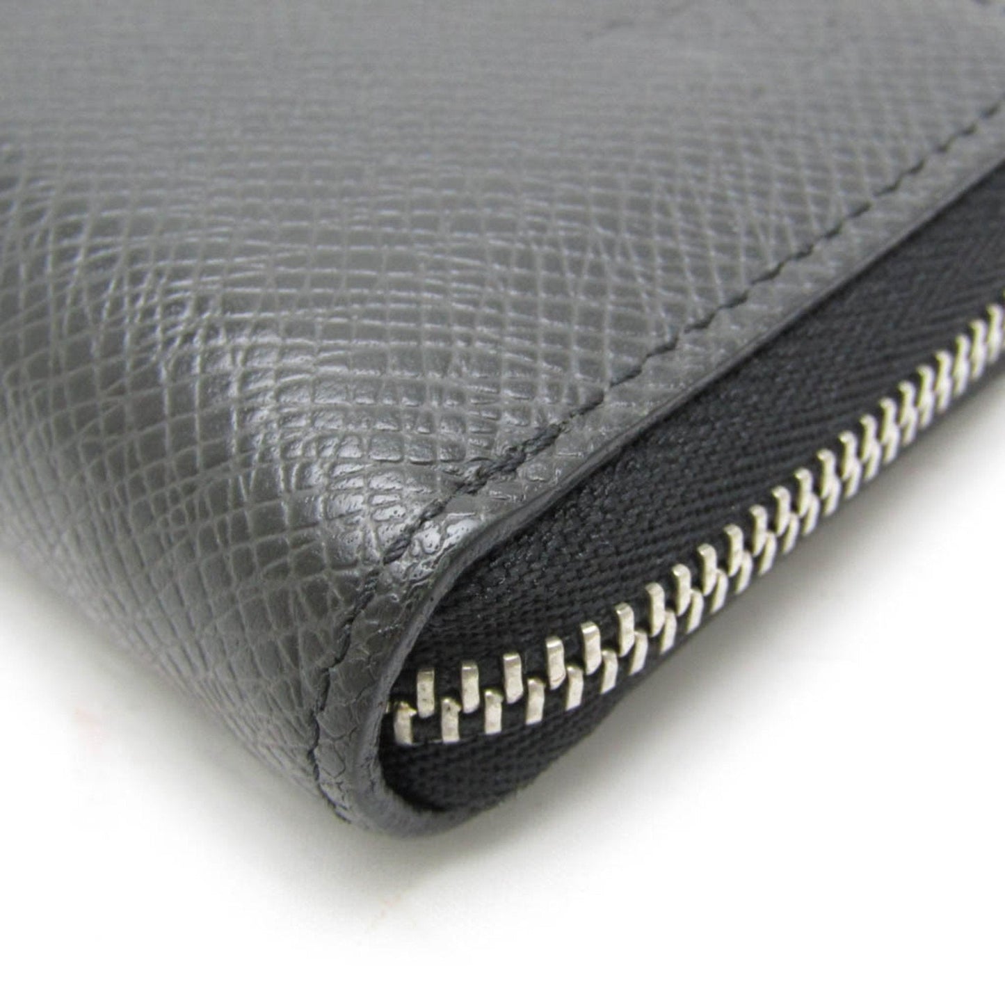 Louis Vuitton Zippy Black Leather Wallet