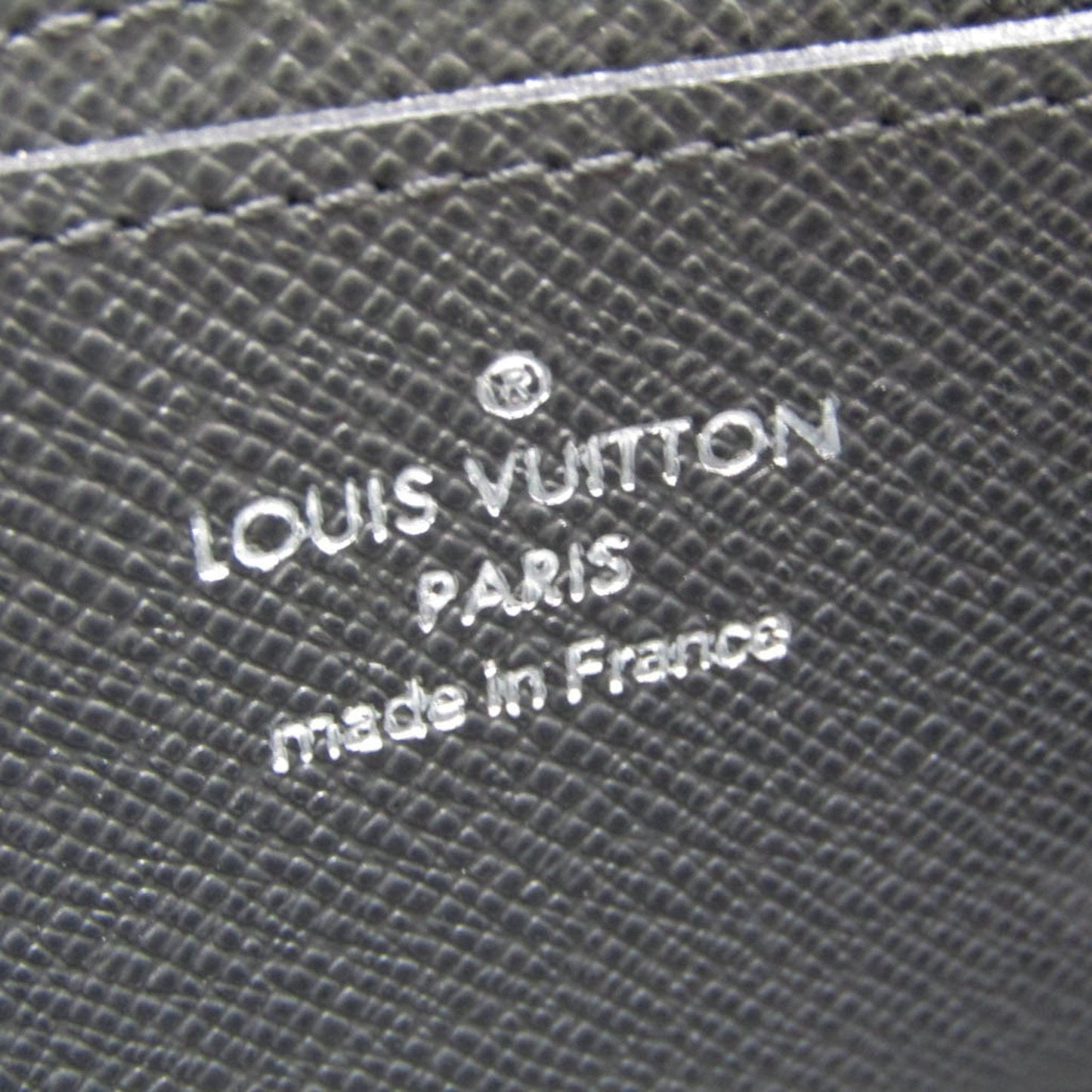 Louis Vuitton Zippy Black Leather Wallet