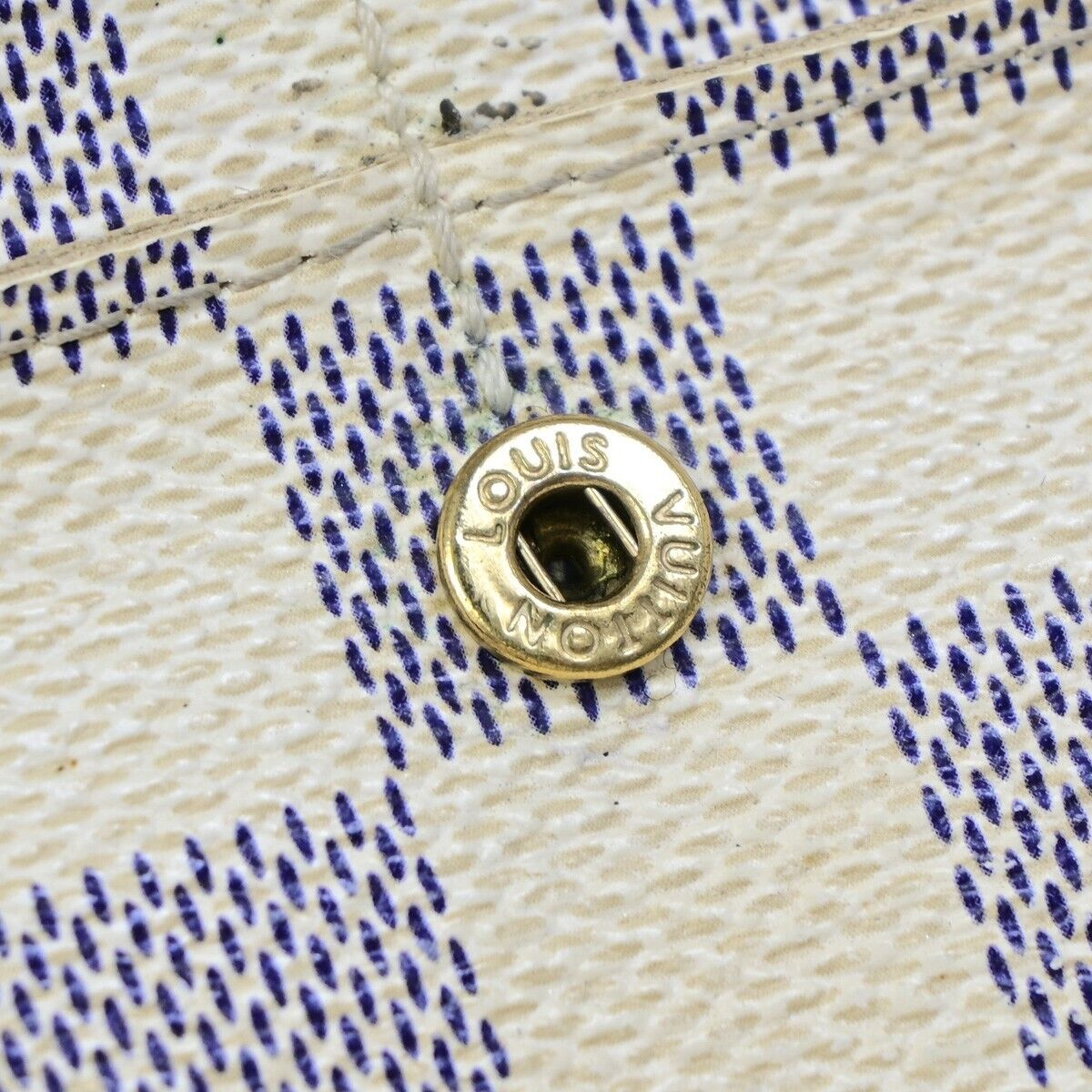 Louis Vuitton Portefeuille Sarah White White Gold Wallet