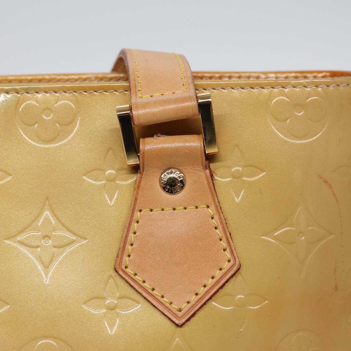 Louis Vuitton Houston Beige Patent Leather Handbag