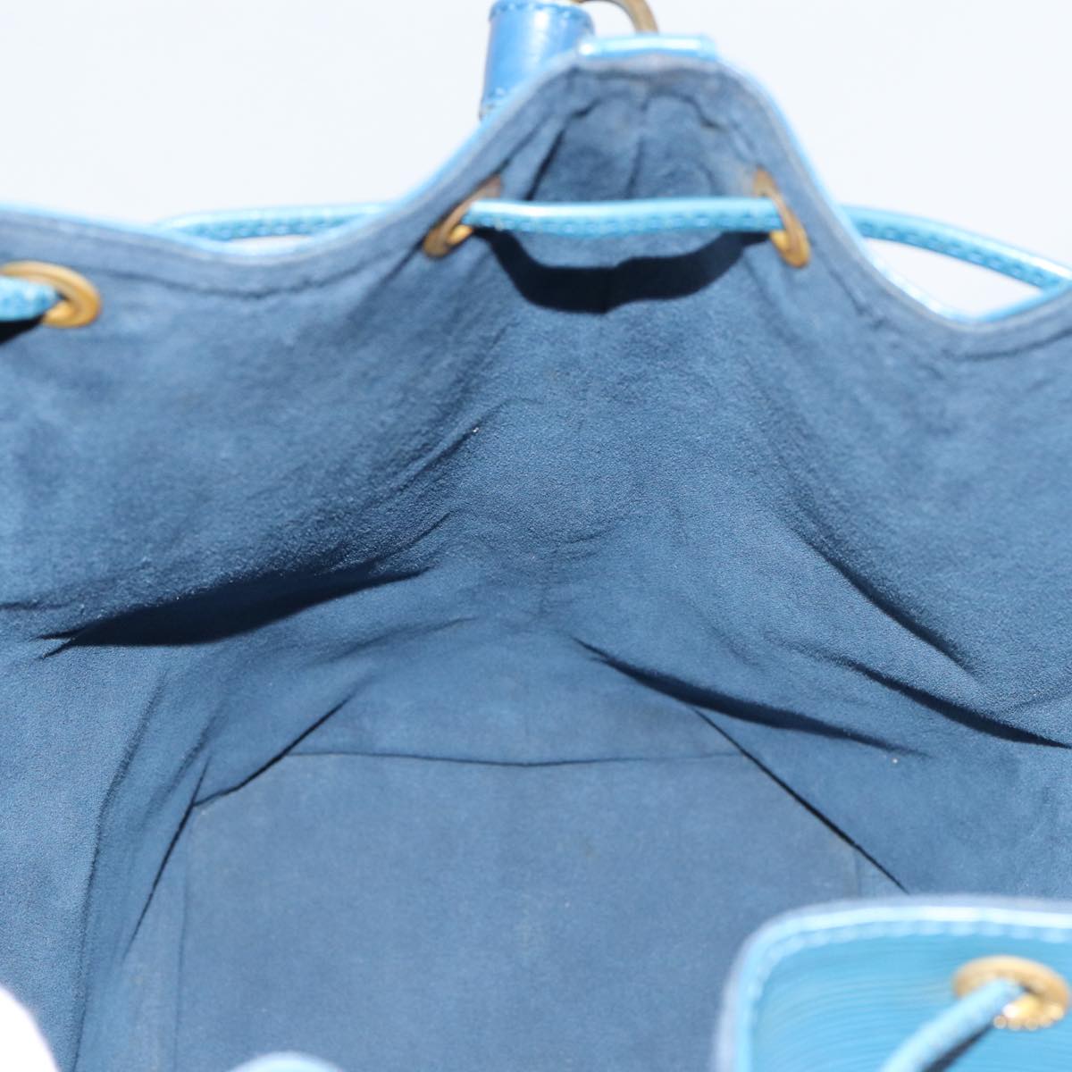 Louis Vuitton Noé Blue Leather Shoulder Bag