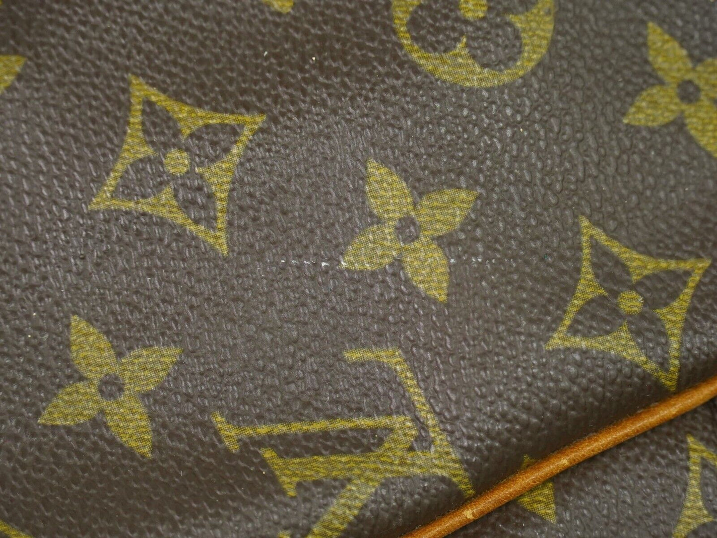 Louis Vuitton Sirius Brown Canvas Travel Bag