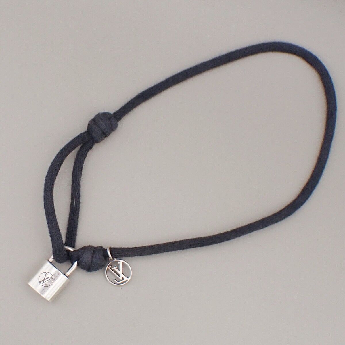 Louis Vuitton Lockit Silver Silver Bracelet Jewelry ()