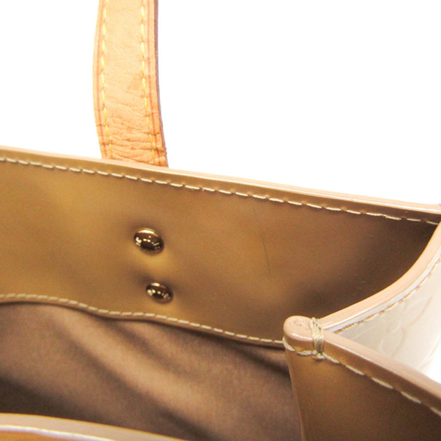 Louis Vuitton Reade Beige Patent Leather Handbag