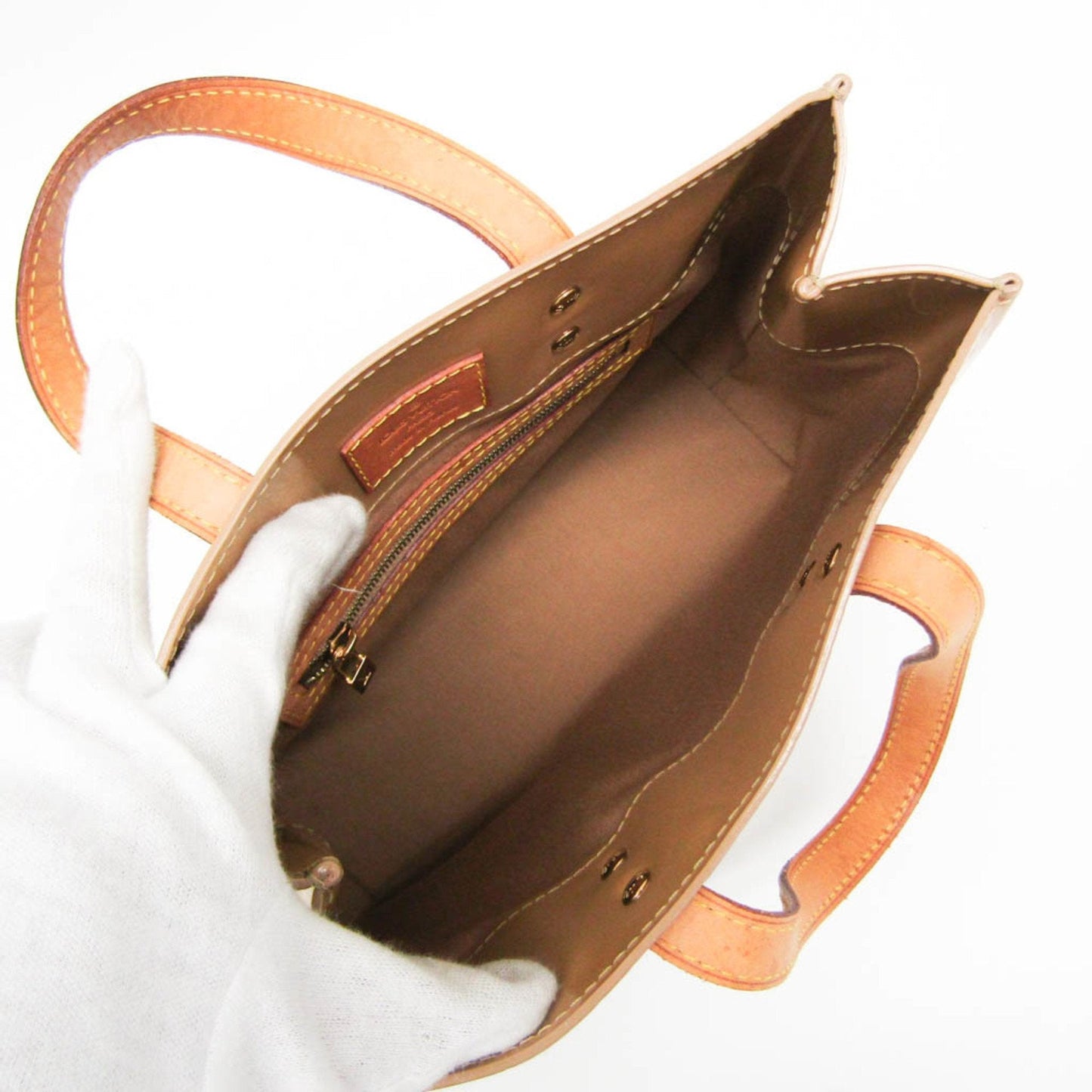 Louis Vuitton Reade Beige Patent Leather Handbag