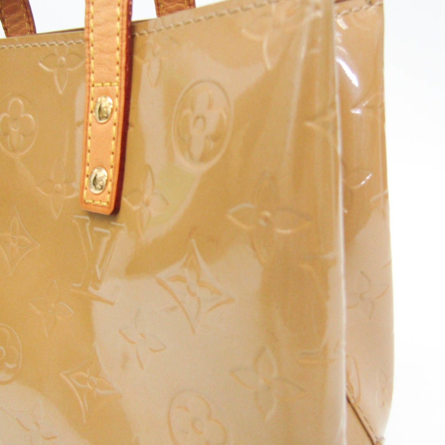 Louis Vuitton Reade Beige Patent Leather Handbag