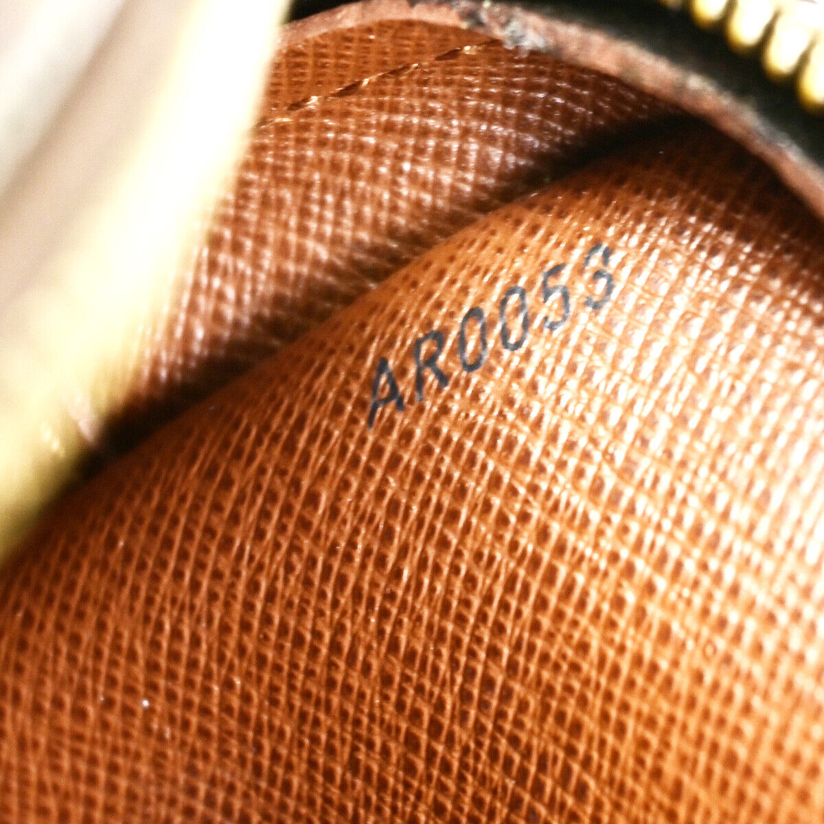 Louis Vuitton Amazon Brown Gold Plated Handbag