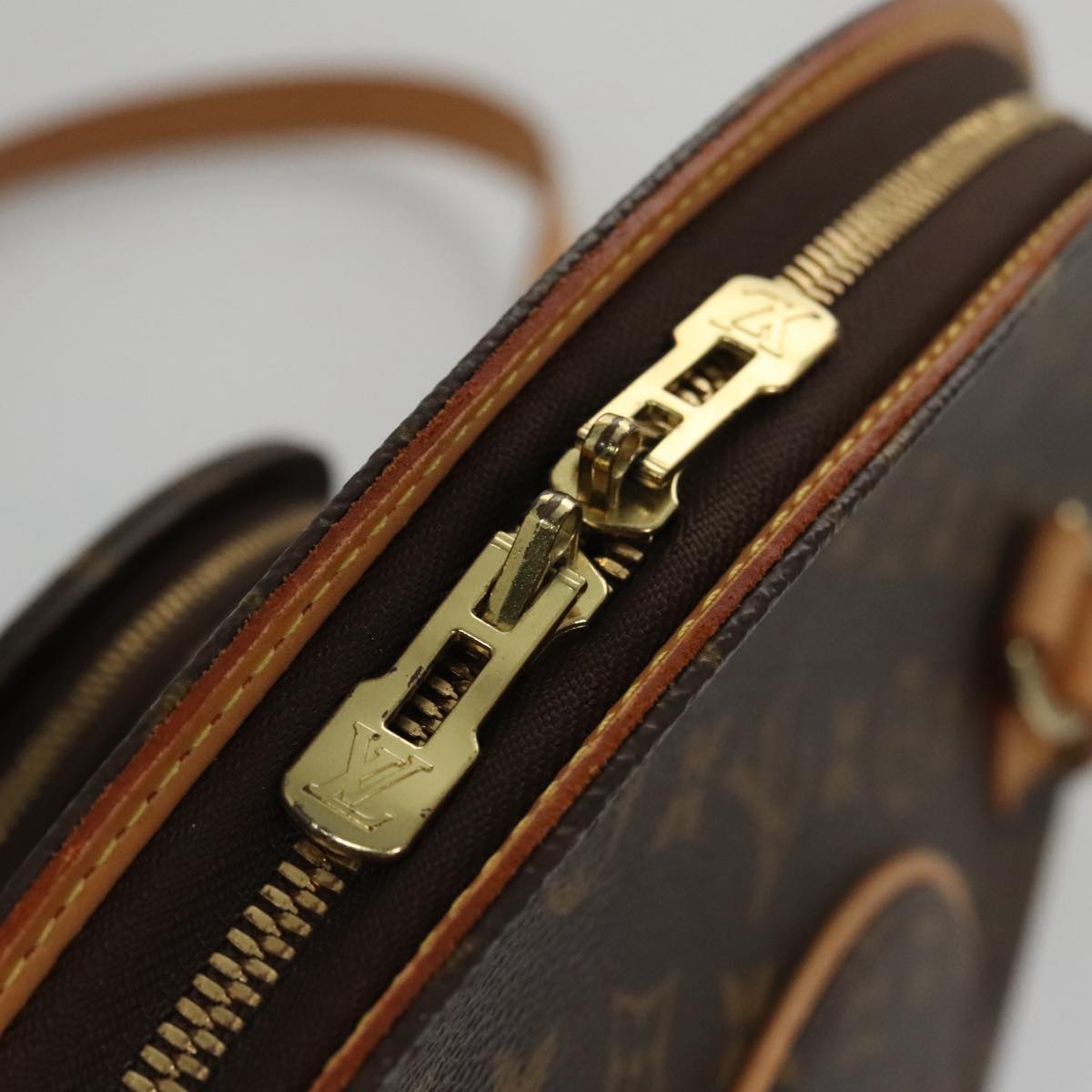 Louis Vuitton Ellipse Brown Canvas Shoulder Bag