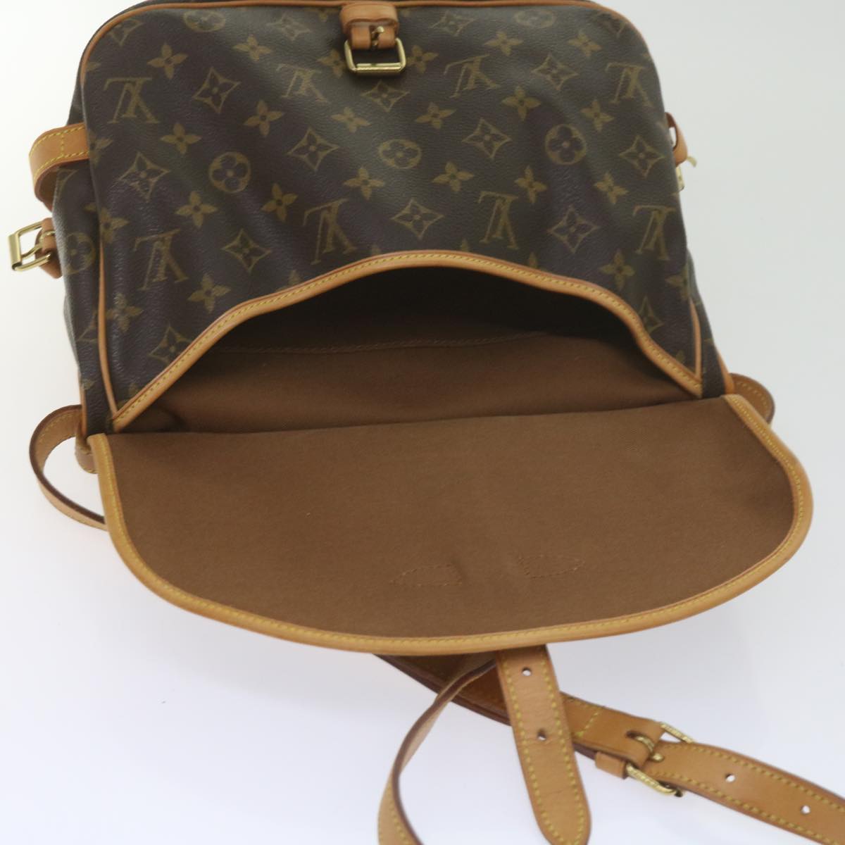 Louis Vuitton Saumur 30 Brown Canvas Shoulder Bag