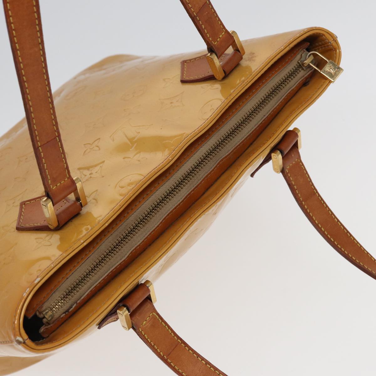 Louis Vuitton Houston Beige Patent Leather Shoulder Bag