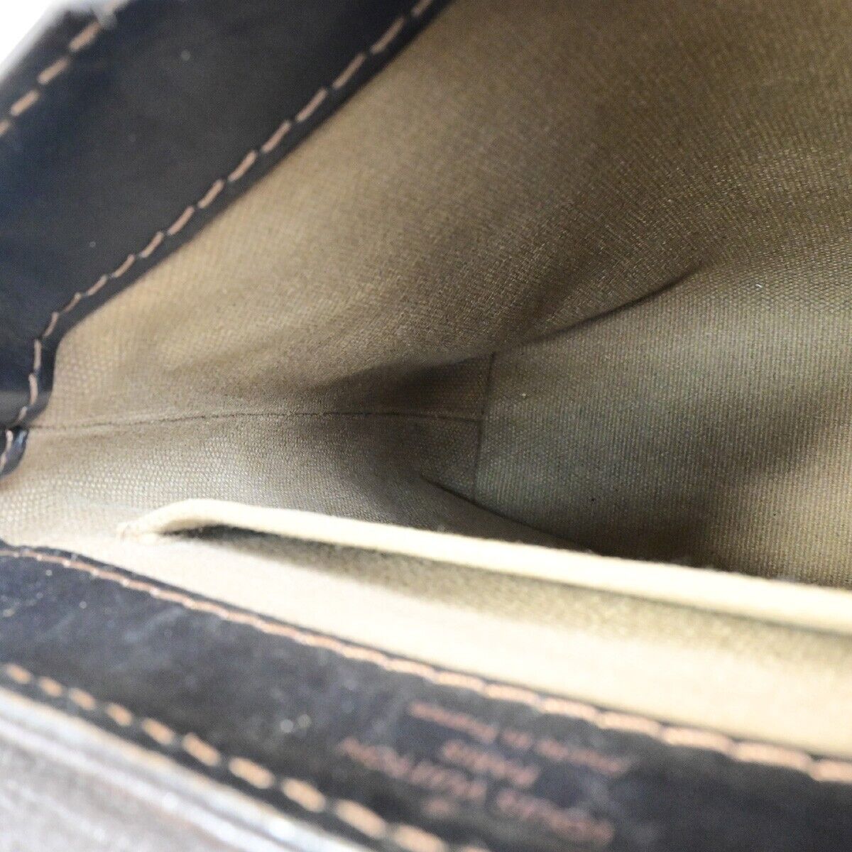 Louis Vuitton Yuma Brown Leather Handbag