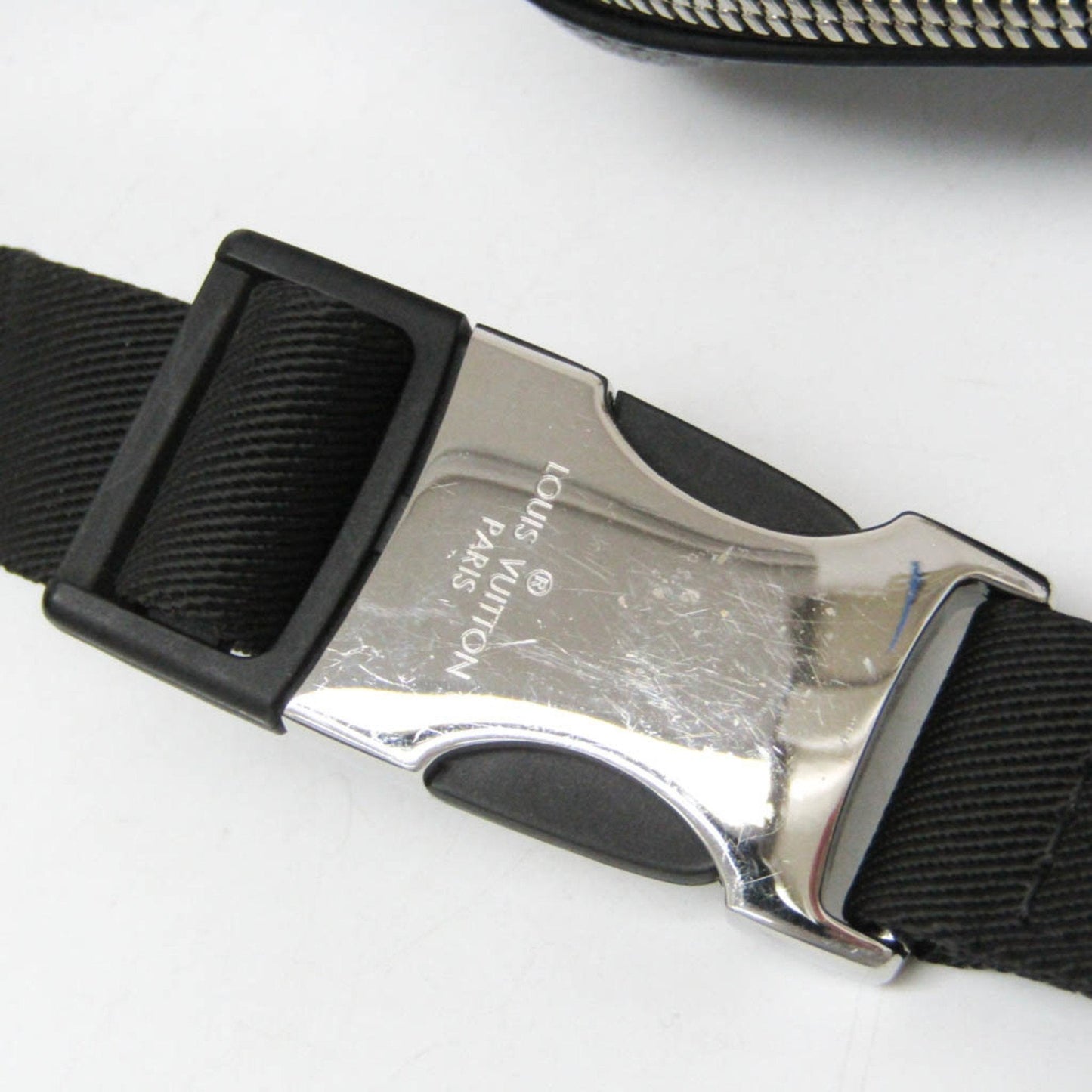 Louis Vuitton Outdoor Black Leather Shoulder Bag