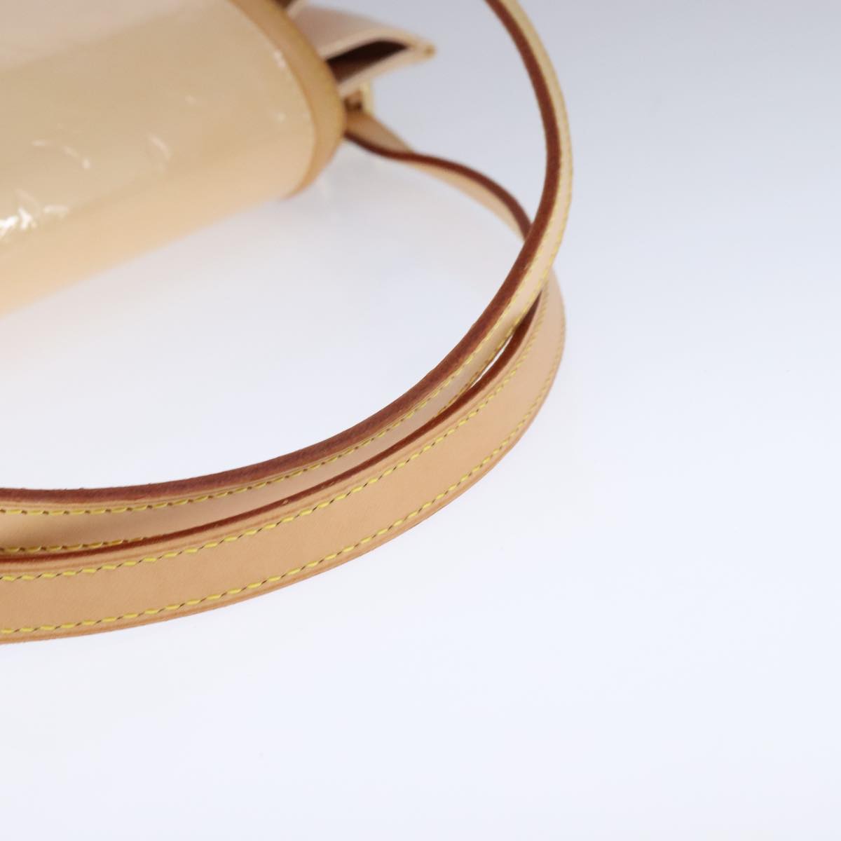 Louis Vuitton Beige Patent Leather Shoulder Bag