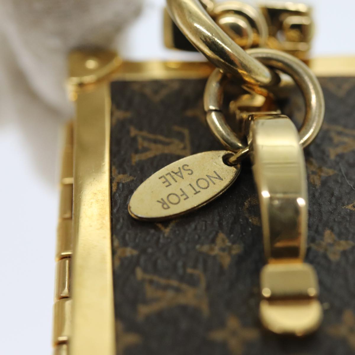 Louis Vuitton Porte Clés Brown Metal Bag Jewelry
