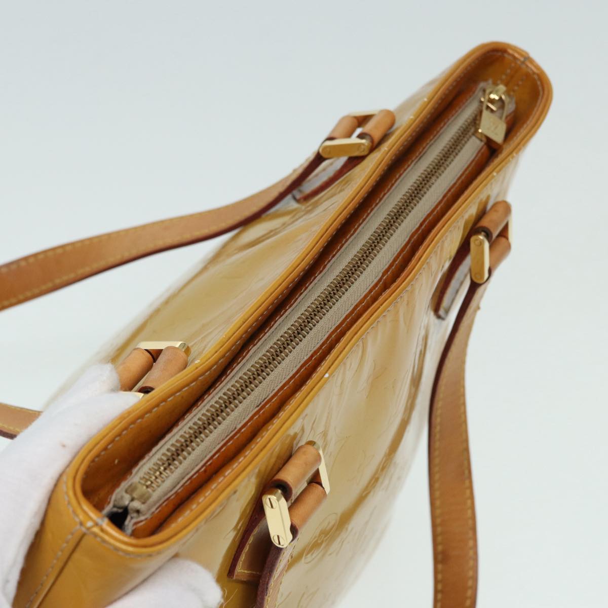 Louis Vuitton Houston Beige Patent Leather Handbag