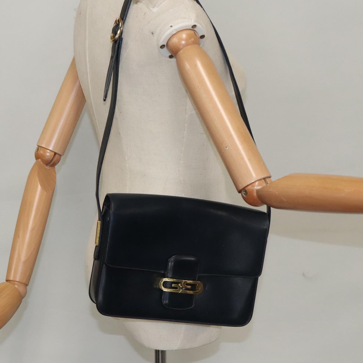 Gucci G Logo Black Leather Shoulder Bag