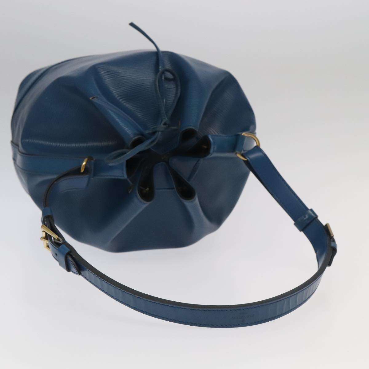 Louis Vuitton Noe Blue Leather Shoulder Bag