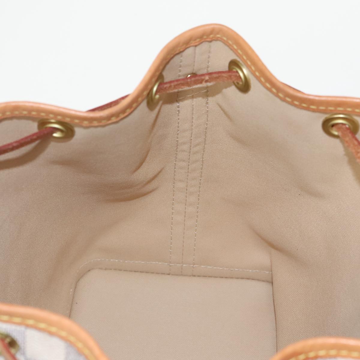 Louis Vuitton Noé White Canvas Shoulder Bag