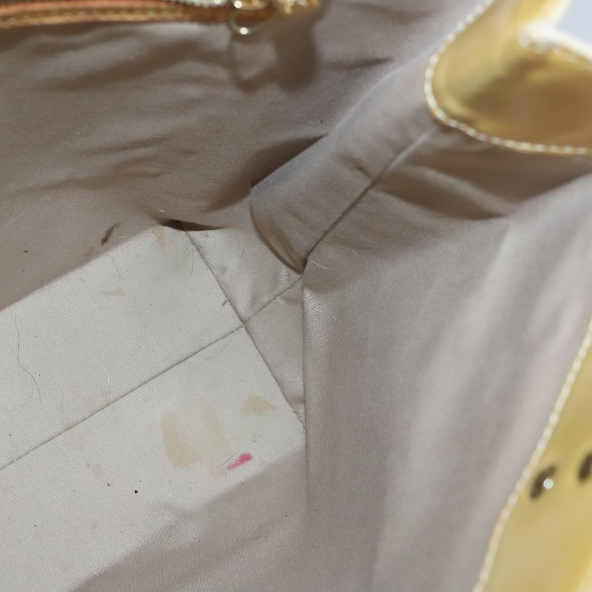 Louis Vuitton Reade Beige Patent Leather Tote Bag