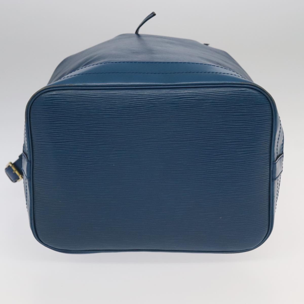 Louis Vuitton Noe Blue Leather Shoulder Bag