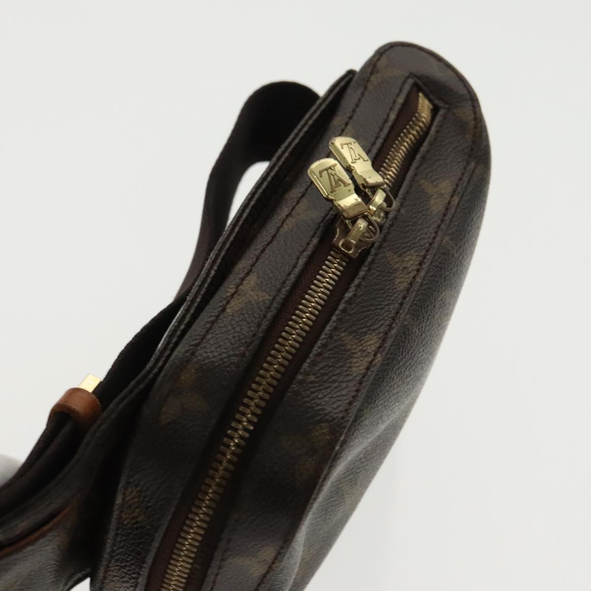 Louis Vuitton Geronimos Brown Canvas Shoulder Bag