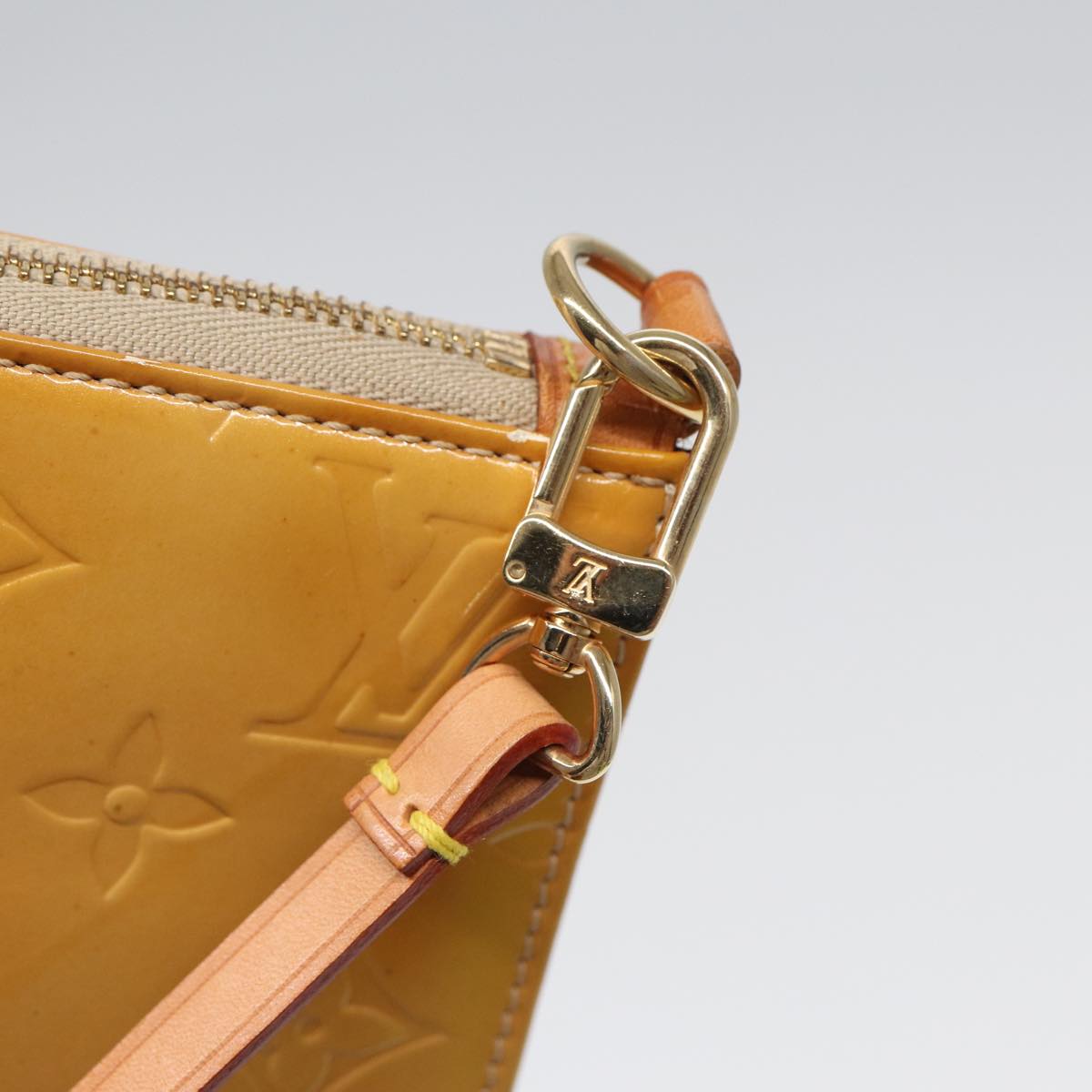Louis Vuitton Lexington Beige Patent Leather Clutch Bag
