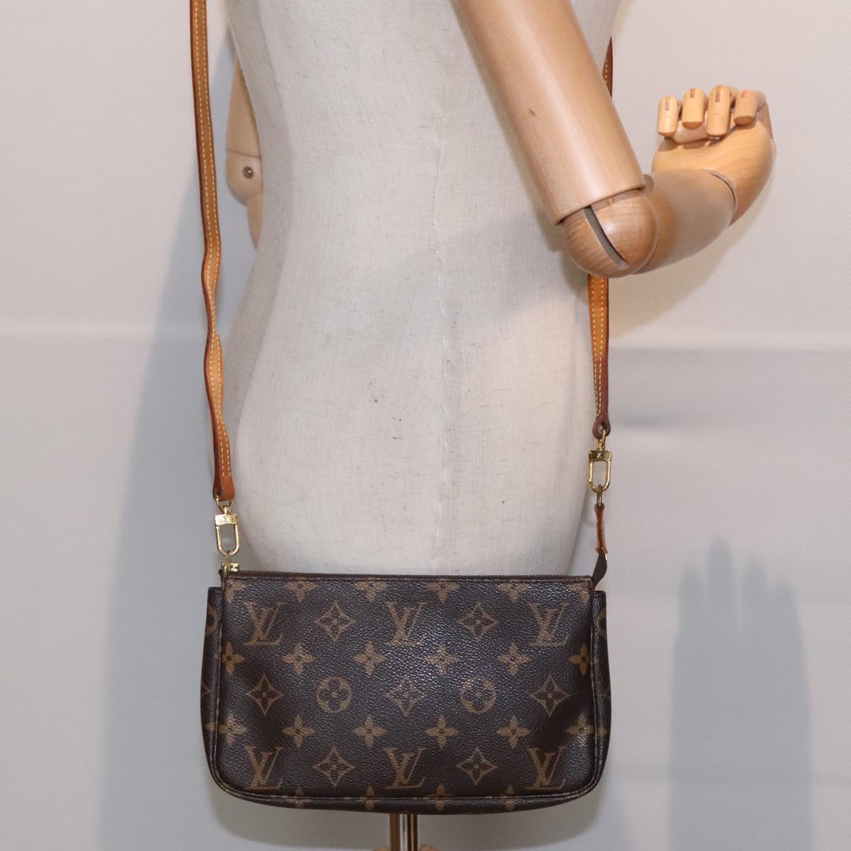 Louis Vuitton Pochette Accessoire Brown Canvas Clutch Bag