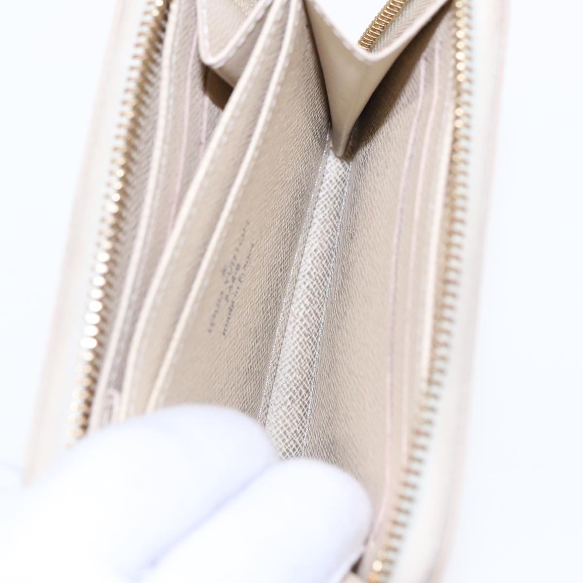Louis Vuitton Zippy Wallet White Canvas Wallet