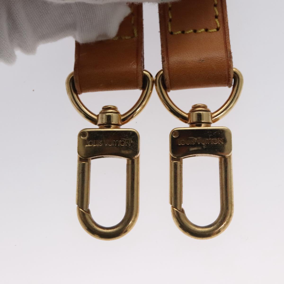 Louis Vuitton Shoulder Strap Beige Leather Bag Jewelry