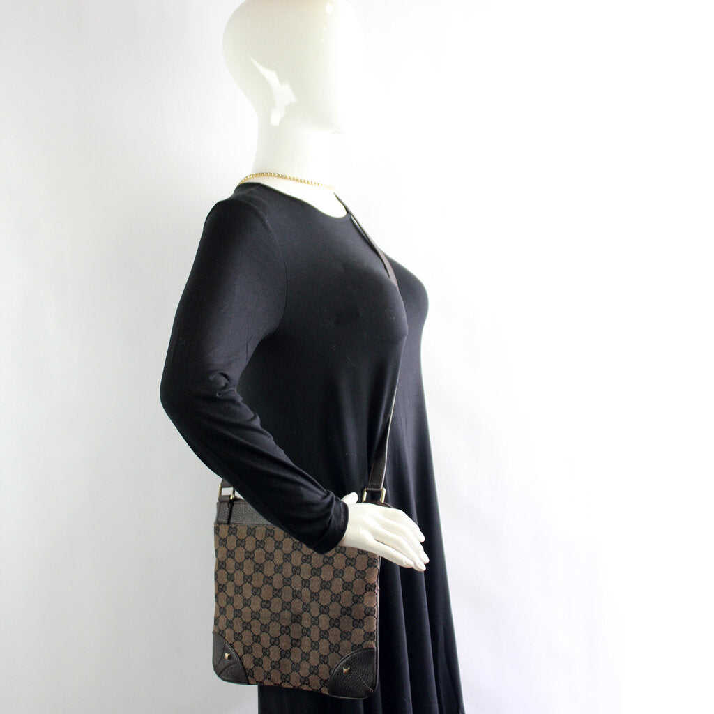 272396 GG Canvas Crossbody