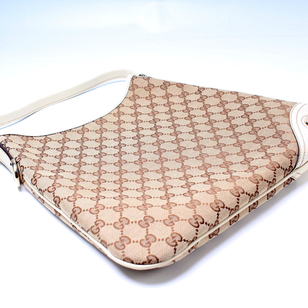 169947 Britt Shoulder Bag
