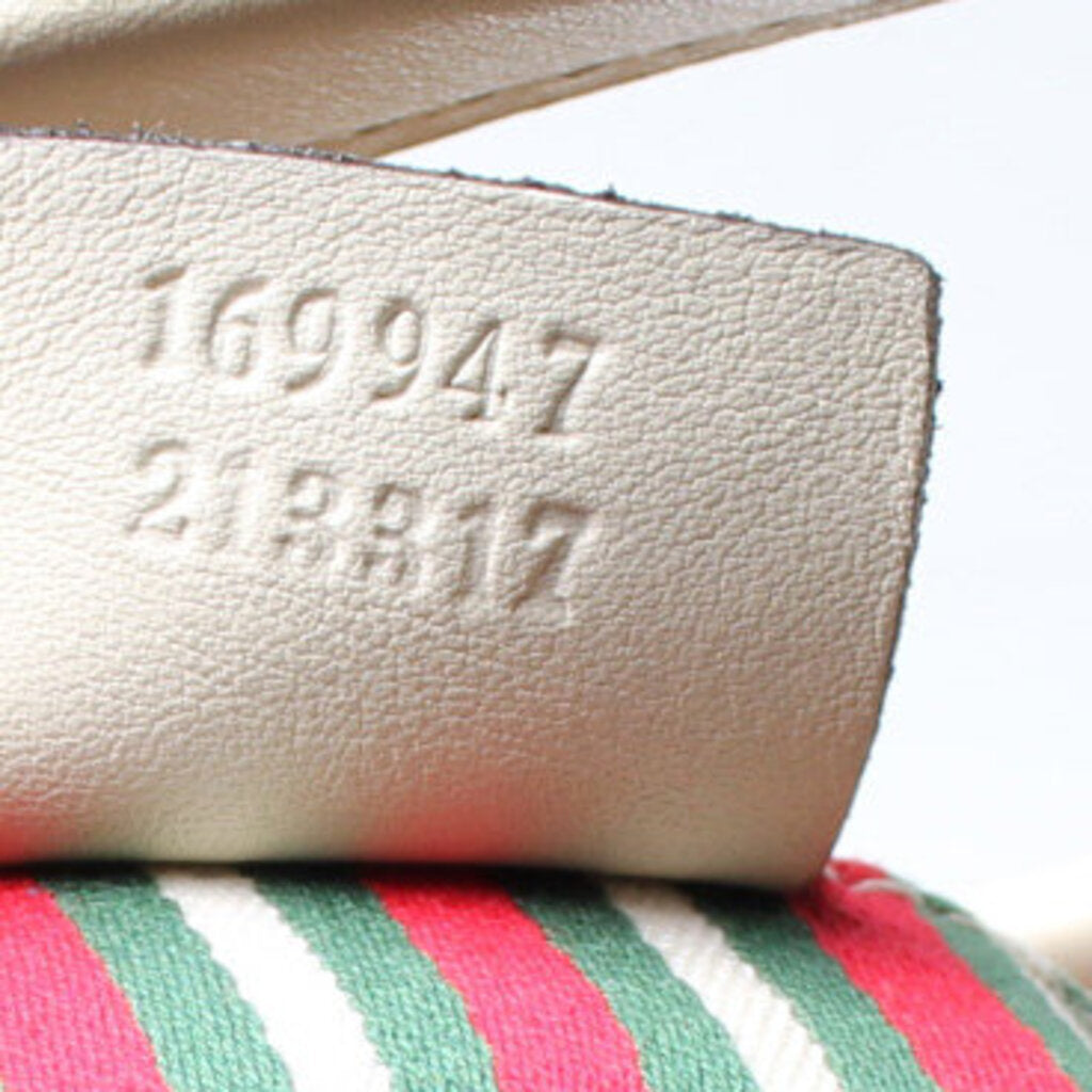 169947 Britt Shoulder Bag