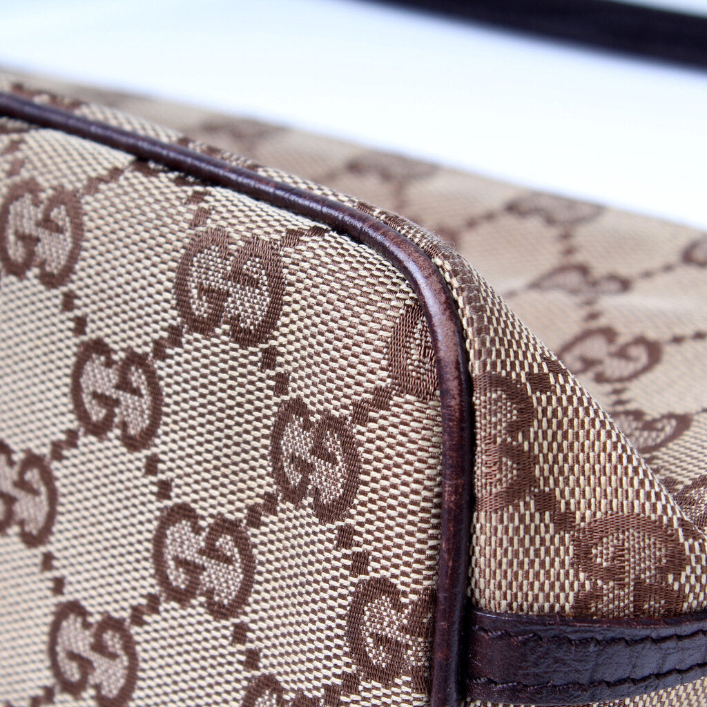 07198 GG Baguette Shoulder