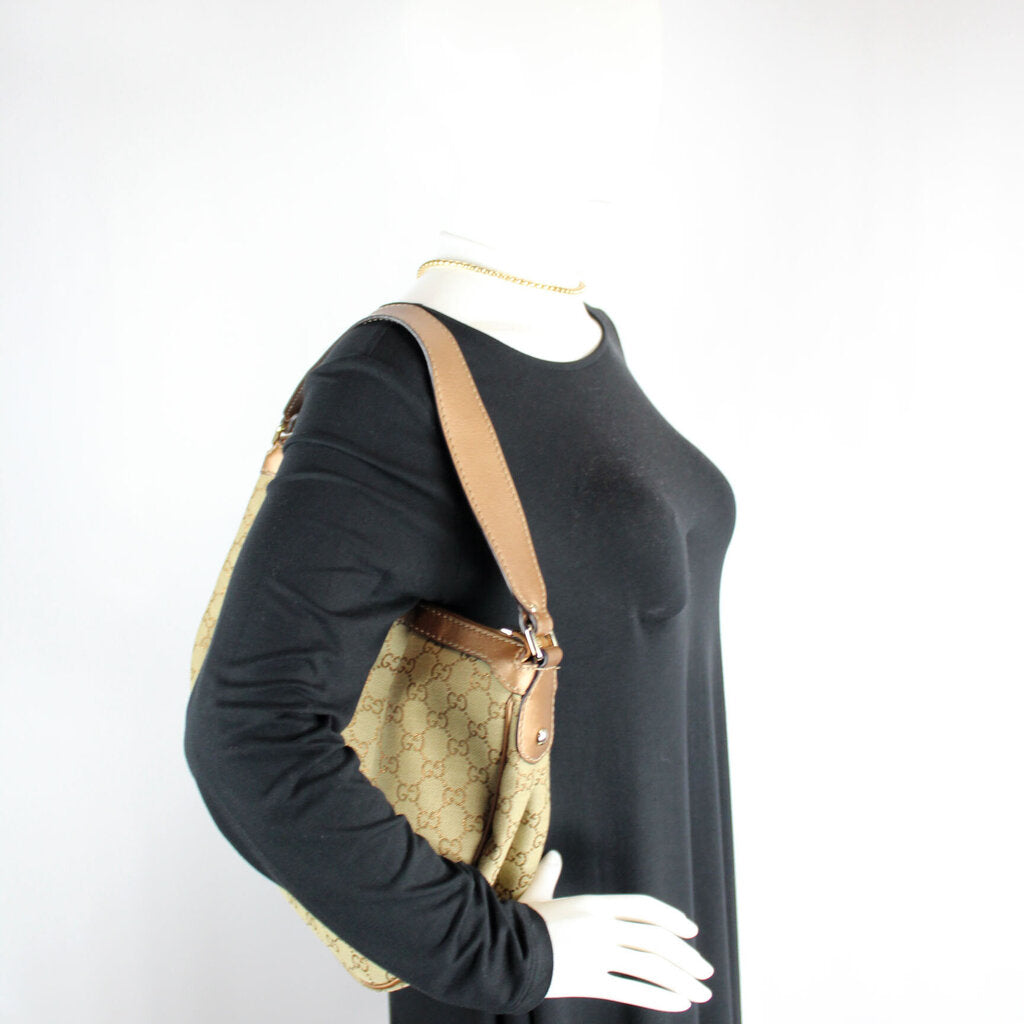 232955 Sukey Hobo Medium