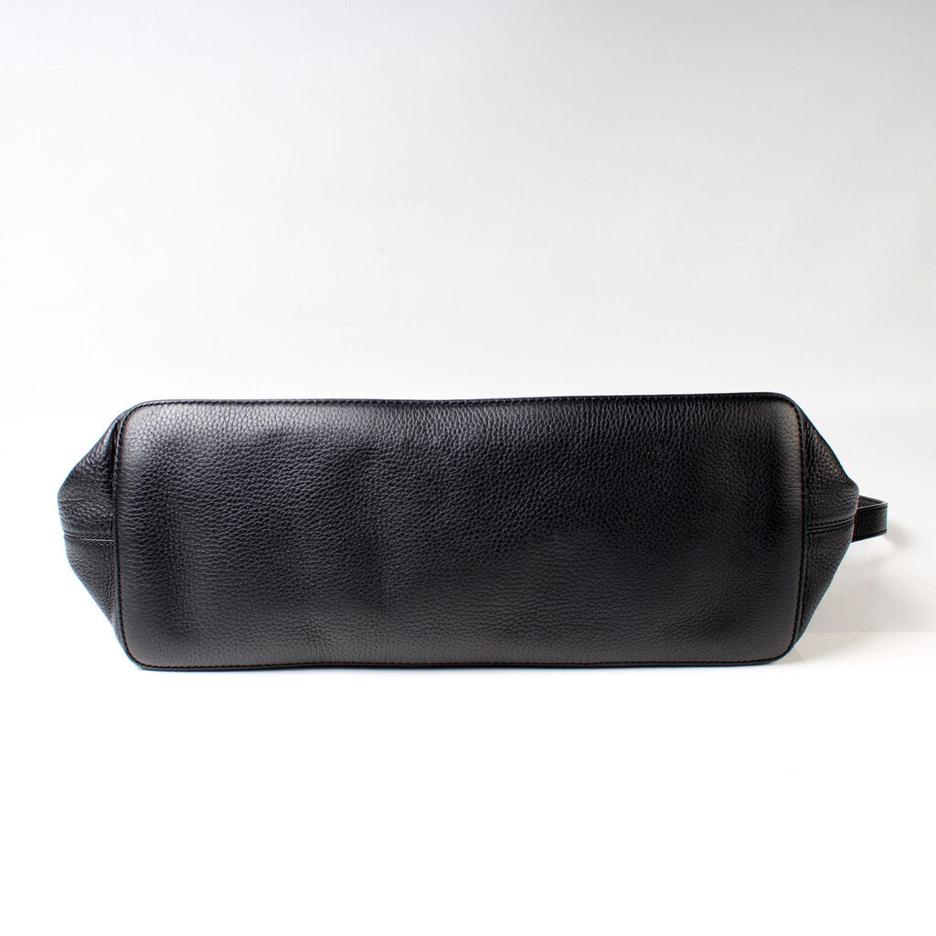 408825 Soho Shoulder Bag