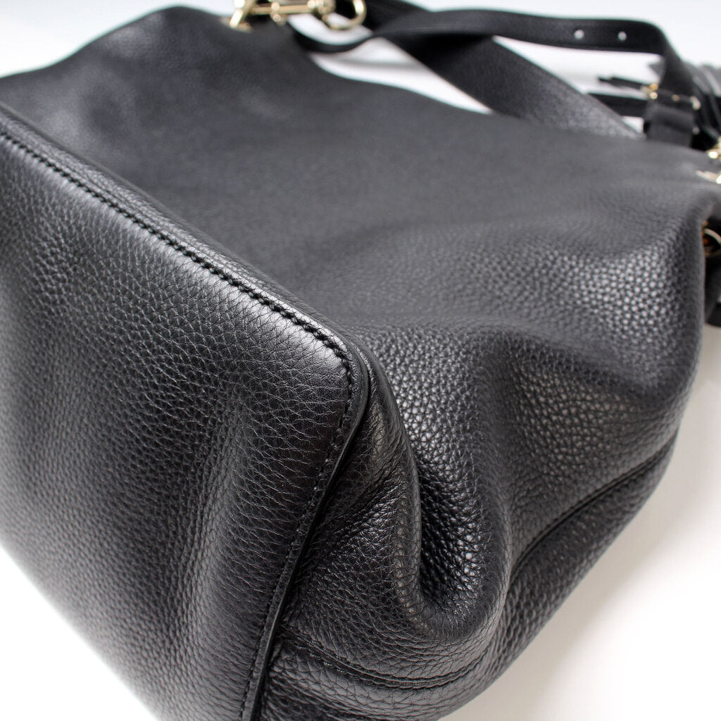 408825 Soho Shoulder Bag