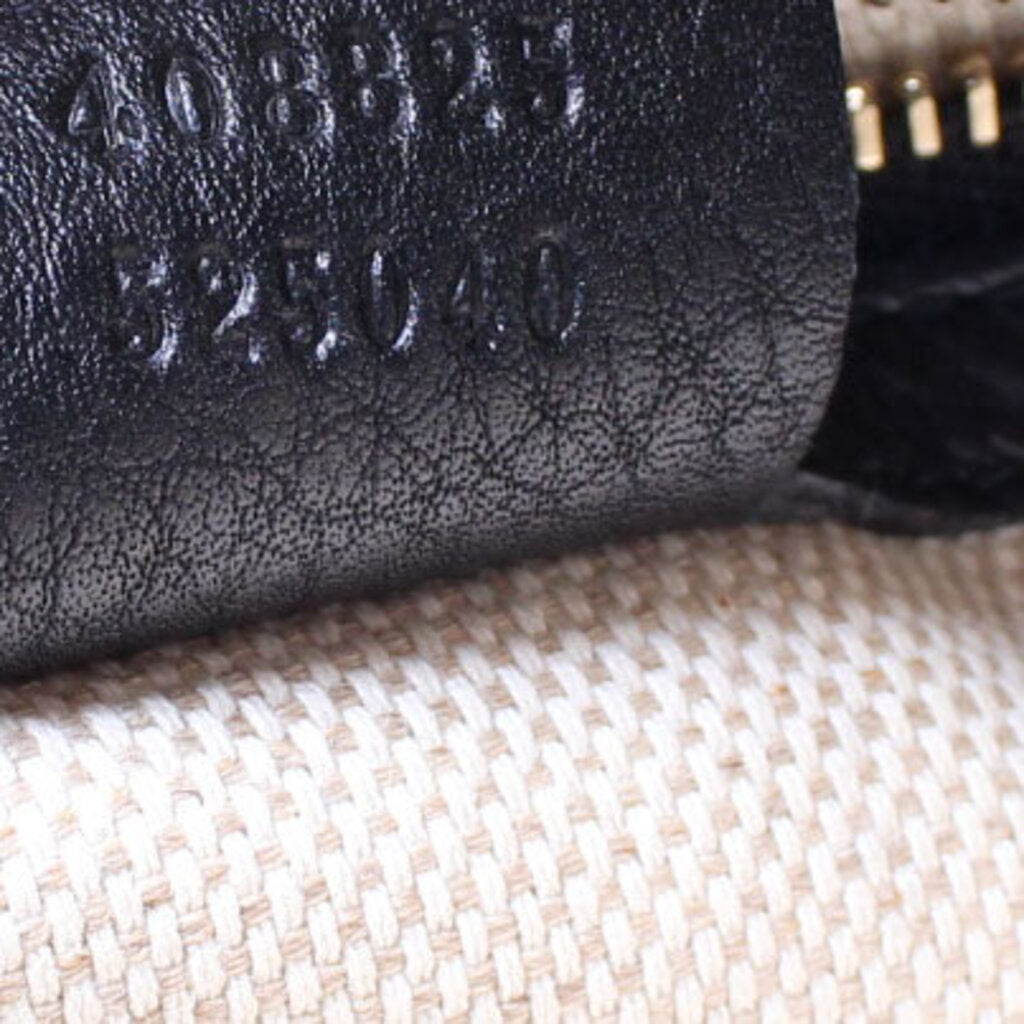 408825 Soho Shoulder Bag