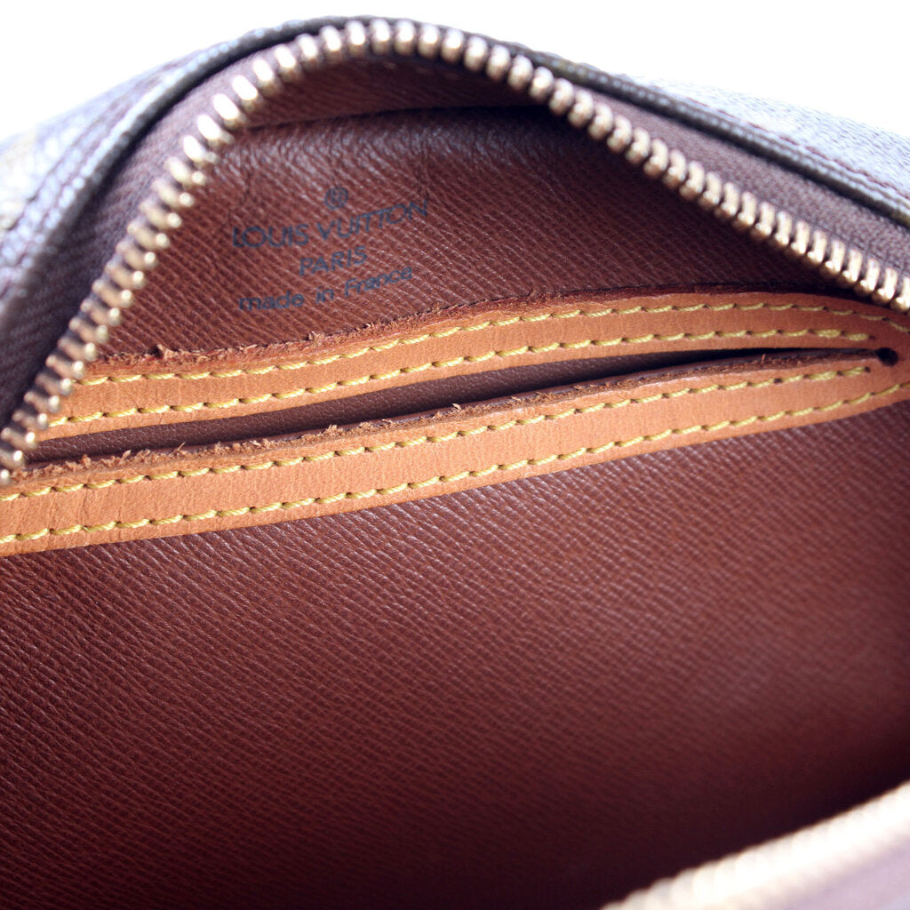 Blois Crossbody Monogram