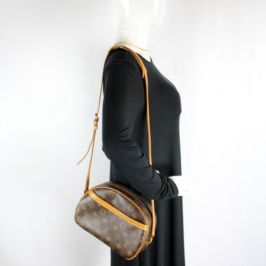 Blois Crossbody Monogram