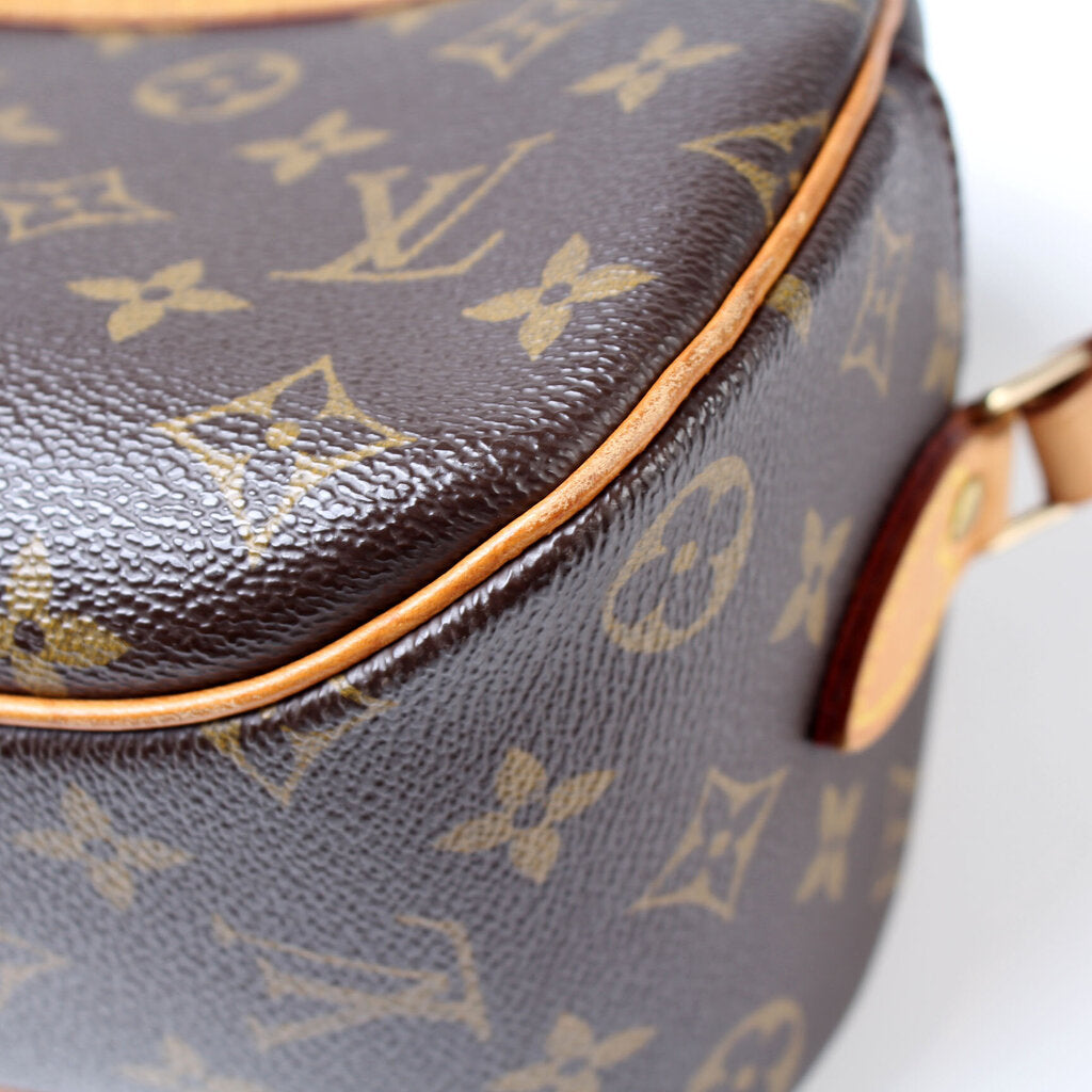 Blois Crossbody Monogram