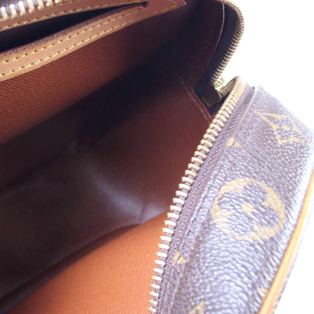 Blois Crossbody Monogram