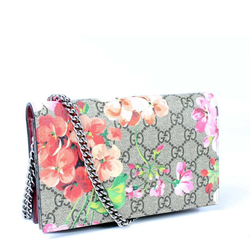 402724 Blooms Chain Wallet