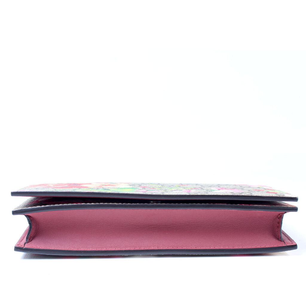 402724 Blooms Chain Wallet