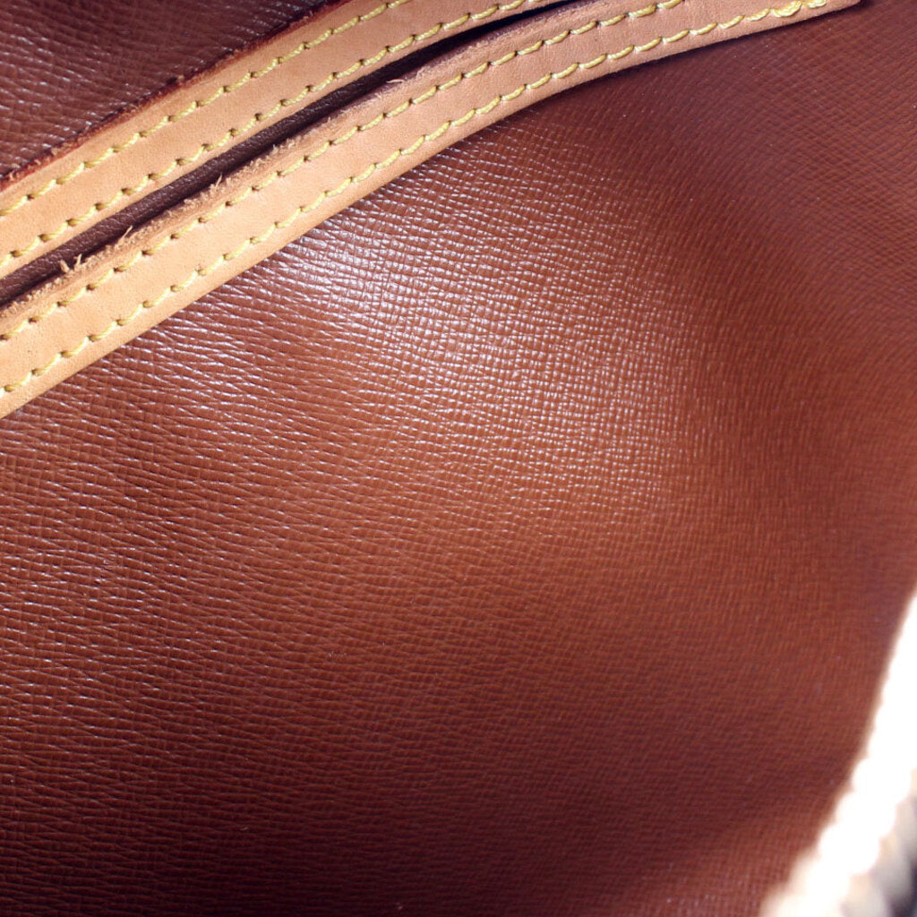 Blois Crossbody Monogram